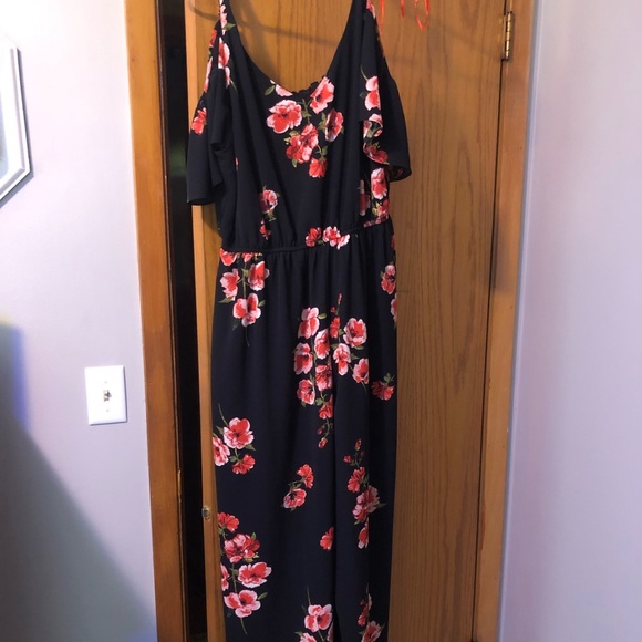 Maurice’s Black Floral Jumpsuit XXL - Picture 2 of 4
